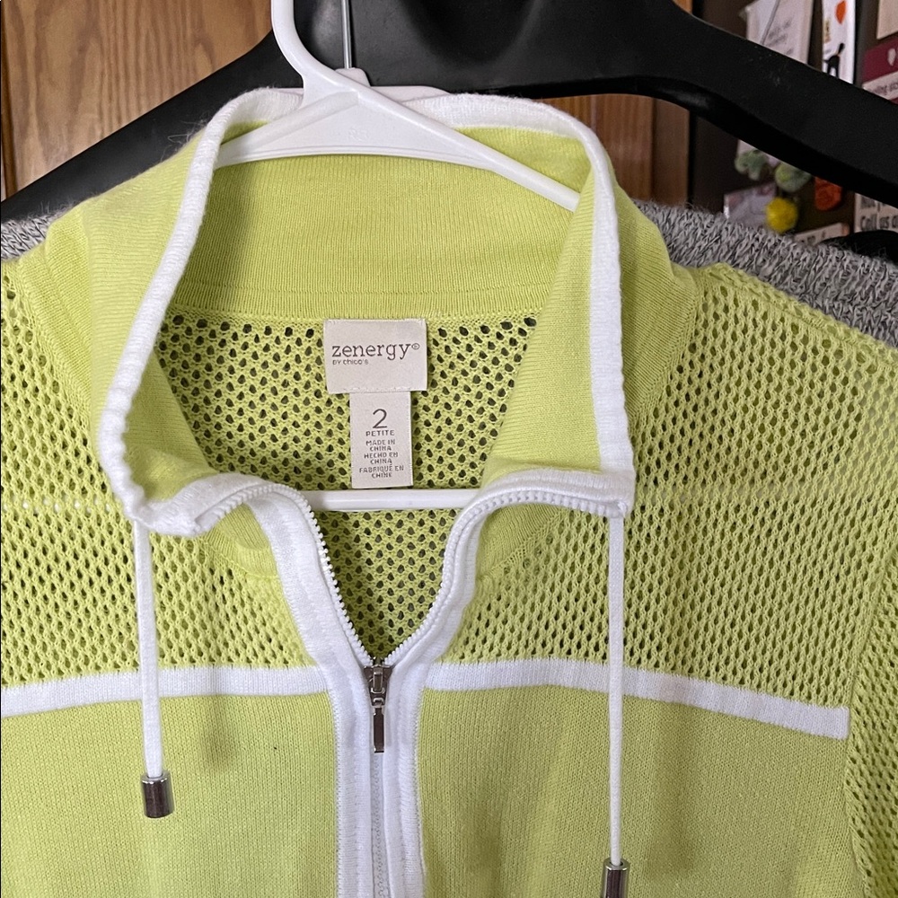 Chico’s Zenergy Soze 2 or Larger Knit Full Zip Sweater Lime Green Stretch - Picture 3 of 7